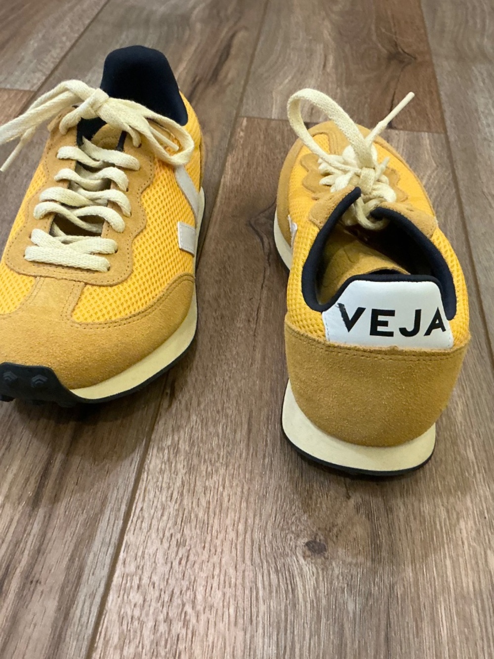 Veja Rio Branco NWOT - Picture 3 of 8